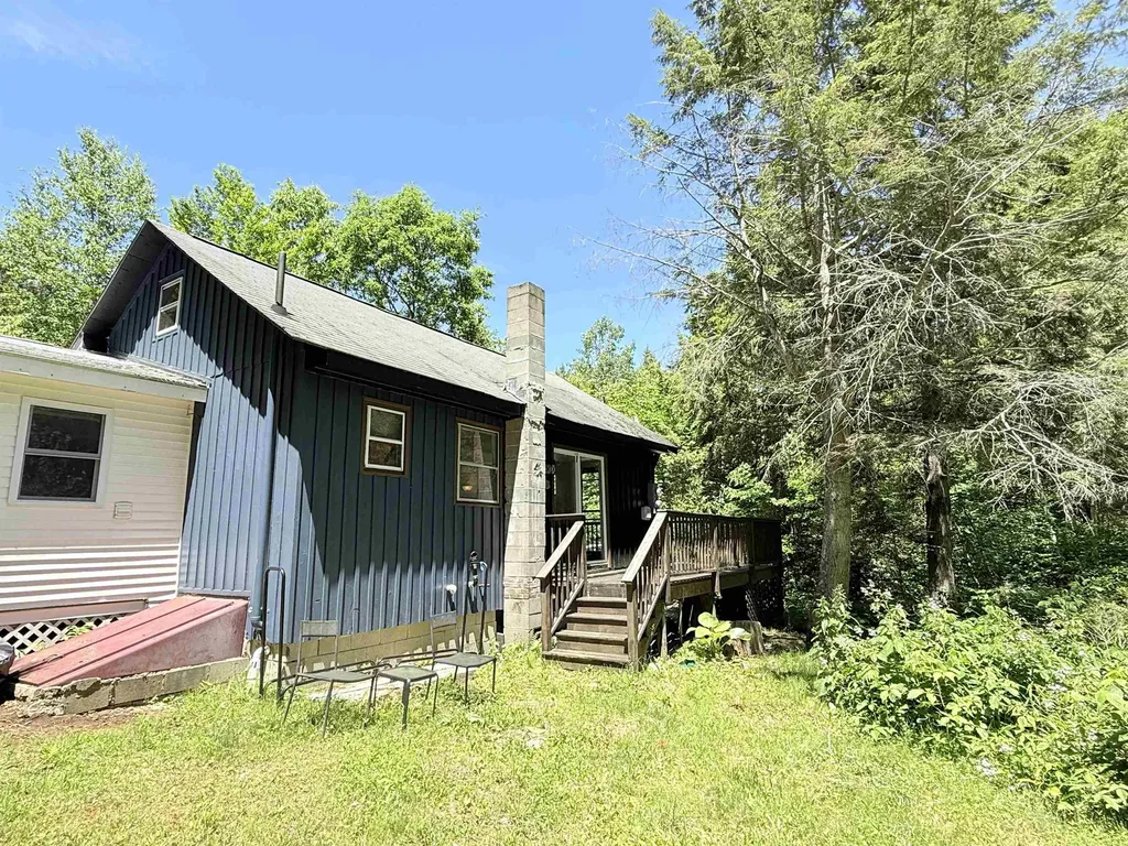 8 Beech Tree Lane Newfane VT 05345