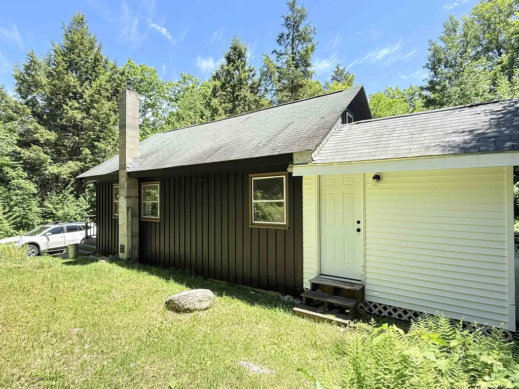 8 Beech Tree Lane Newfane VT 05345