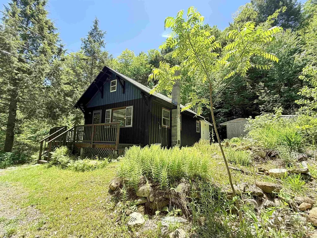 8 Beech Tree Lane Newfane VT 05345