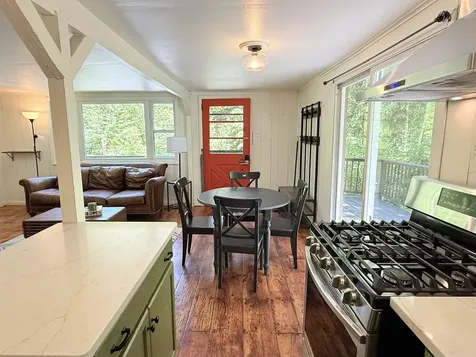 8 Beech Tree Lane Newfane VT 05345