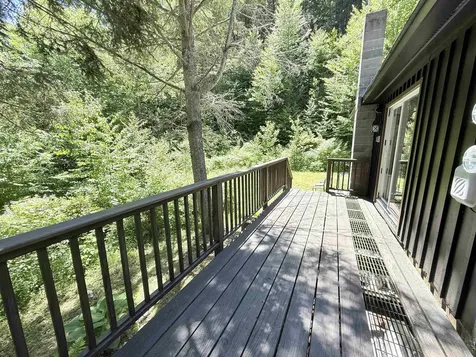 8 Beech Tree Lane Newfane VT 05345