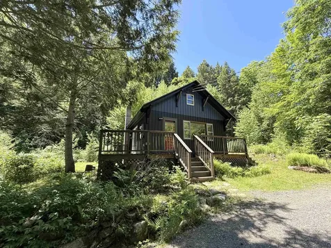 8 Beech Tree Lane Newfane VT 05345