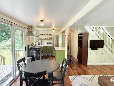 8 Beech Tree Lane Newfane VT 05345