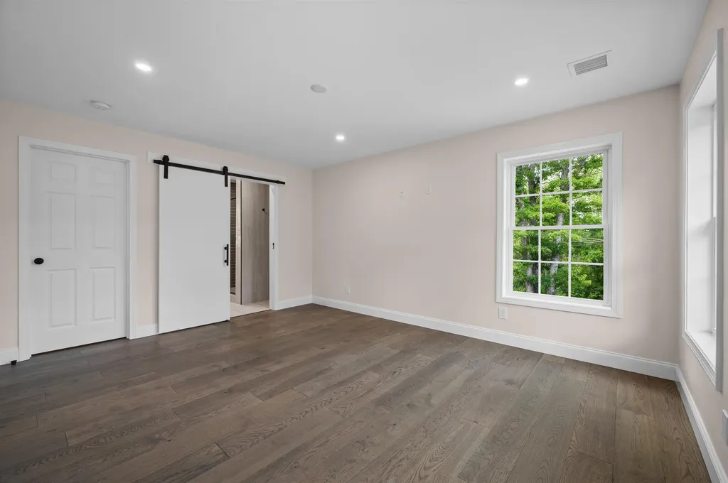 335 Raymond Road Chester NH 03036