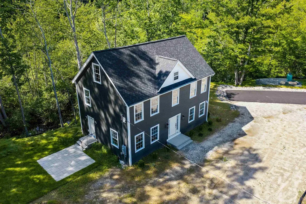 335 Raymond Road Chester NH 03036