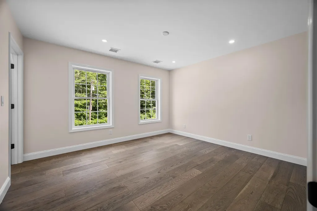 335 Raymond Road Chester NH 03036