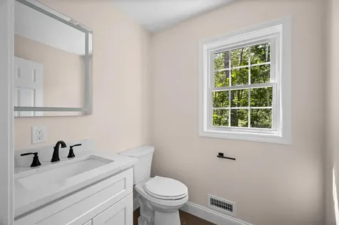 335 Raymond Road Chester NH 03036
