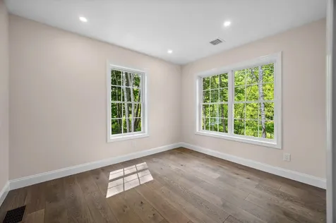 335 Raymond Road Chester NH 03036