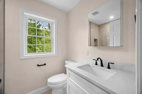 335 Raymond Road Chester NH 03036