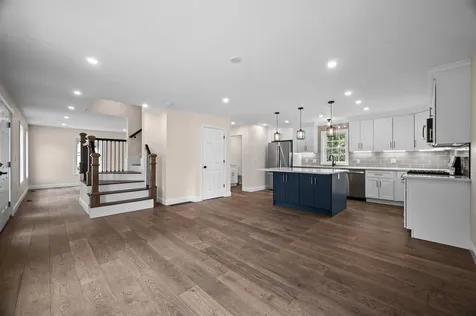335 Raymond Road Chester NH 03036