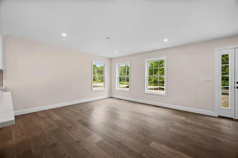 335 Raymond Road Chester NH 03036