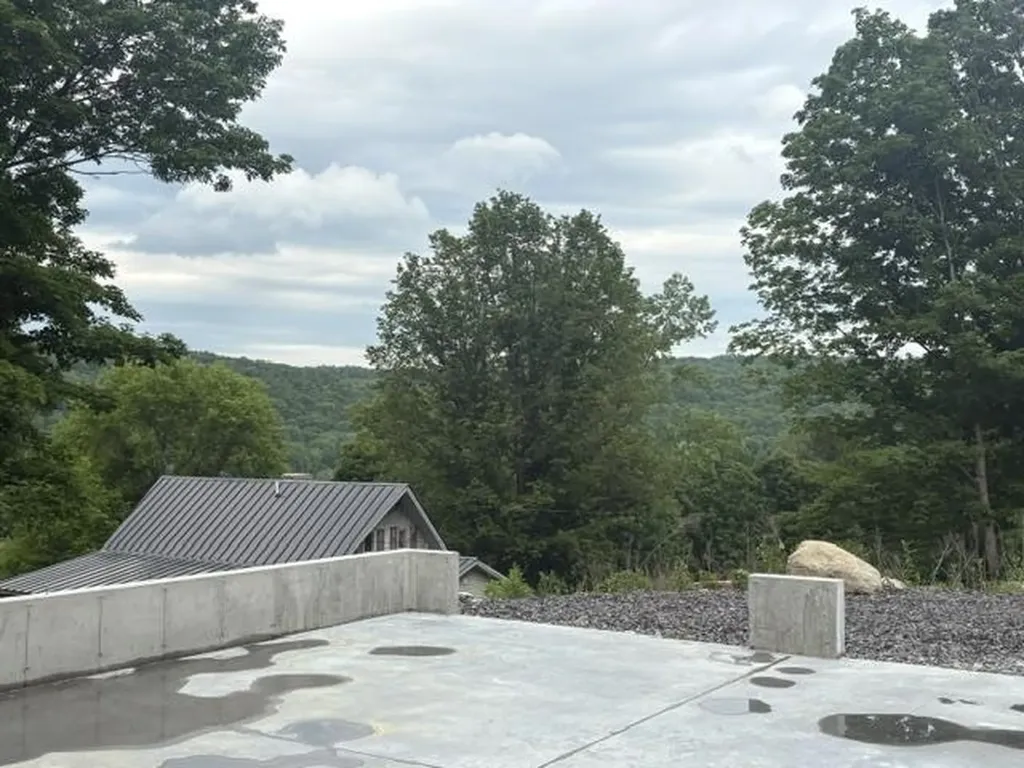 102 Skyline Drive West Rutland VT 05777
