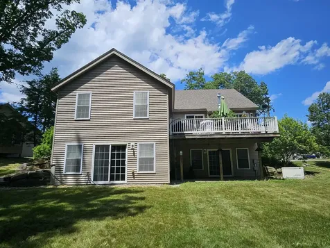 9 Hemlock Drive Newton NH 03858