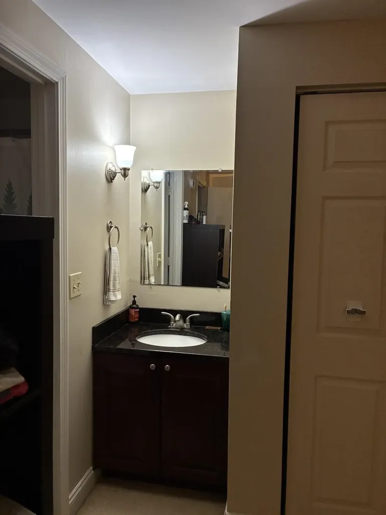 131 Cricketbrook Avenue Dover NH 03820