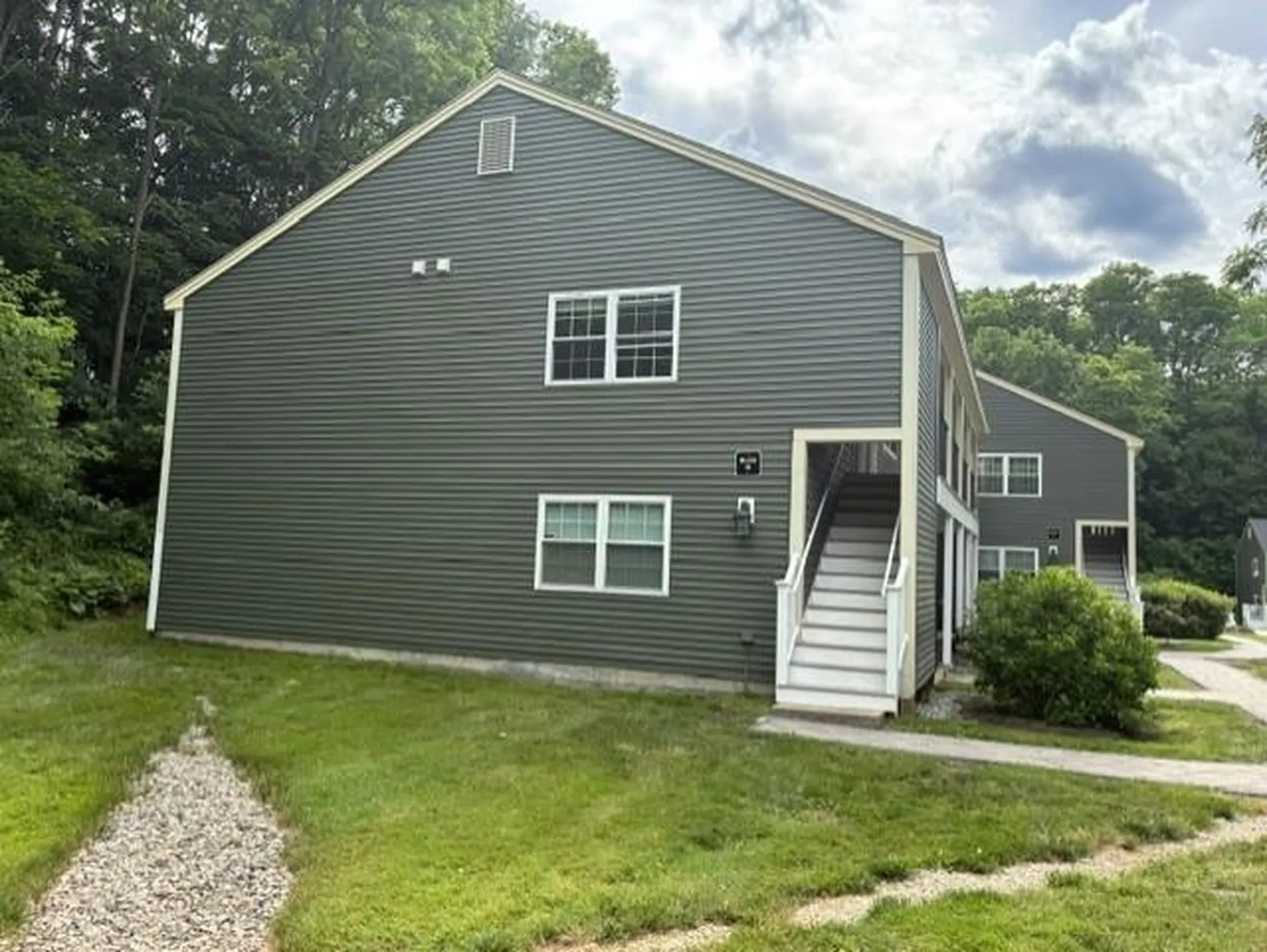131 Cricketbrook Avenue Dover NH 03820