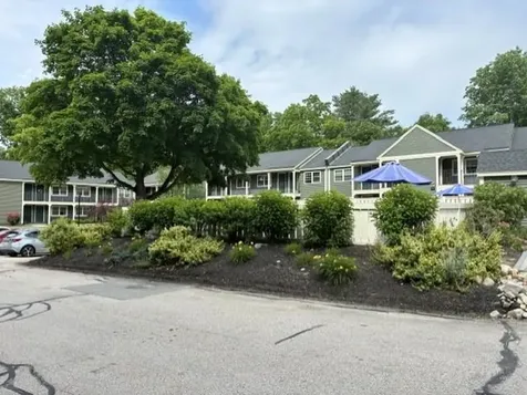 131 Cricketbrook Avenue Dover NH 03820