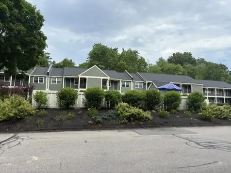 131 Cricketbrook Avenue Dover NH 03820
