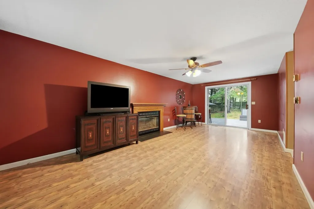25 Camp Sargent Road Merrimack NH 03054