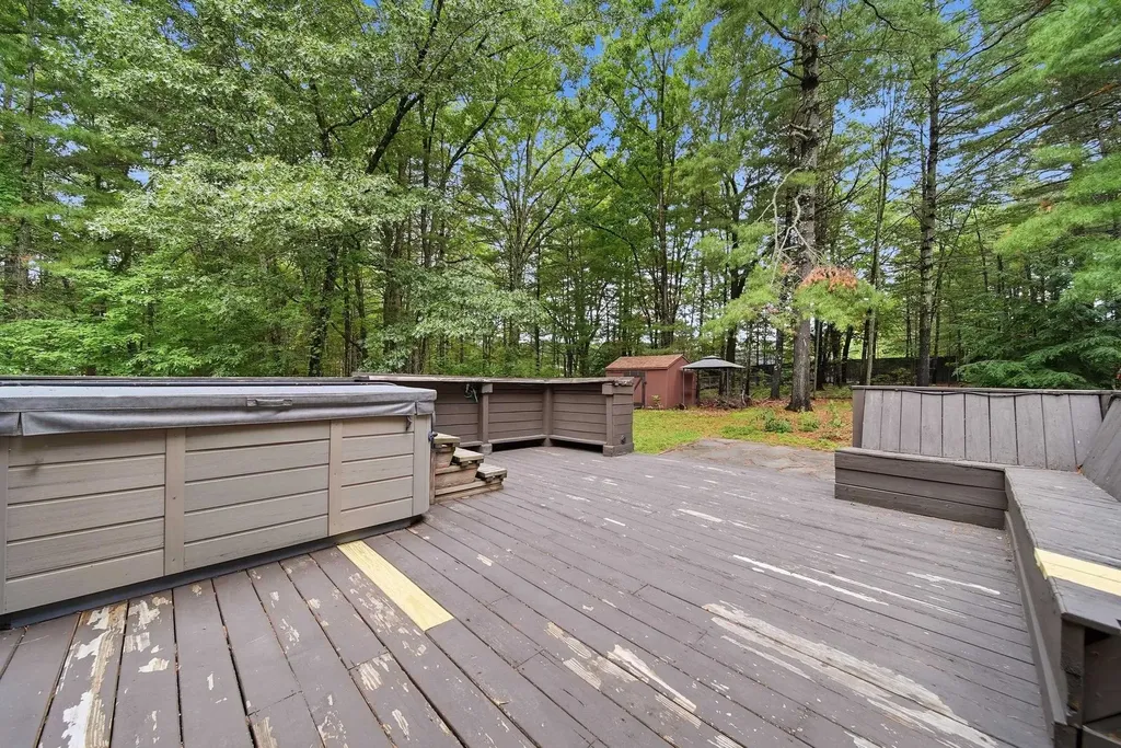 25 Camp Sargent Road Merrimack NH 03054
