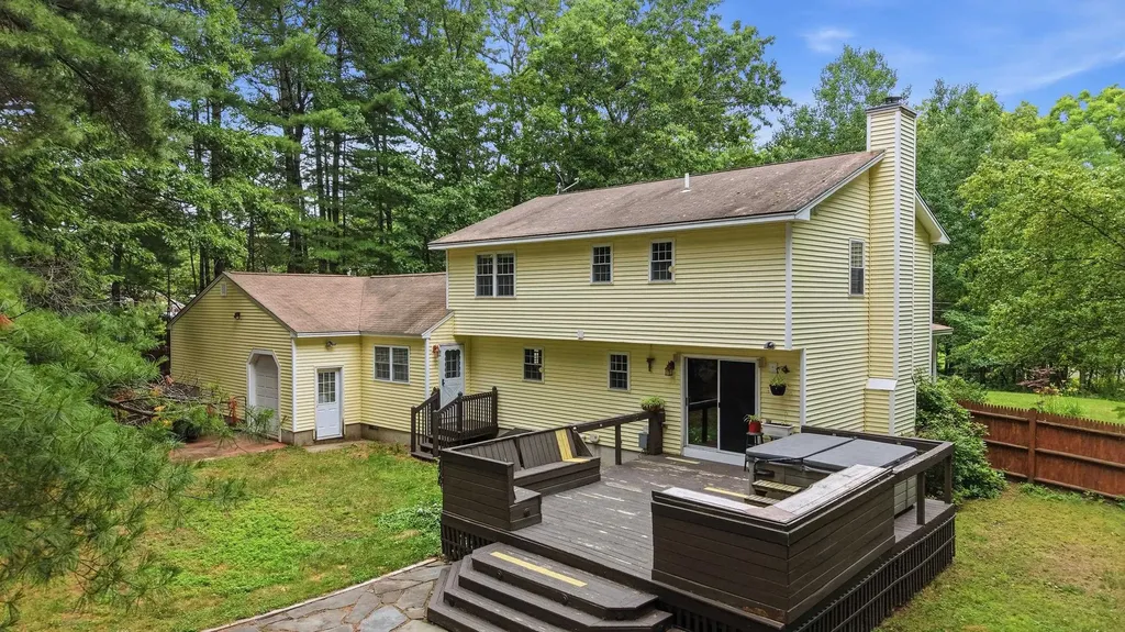25 Camp Sargent Road Merrimack NH 03054