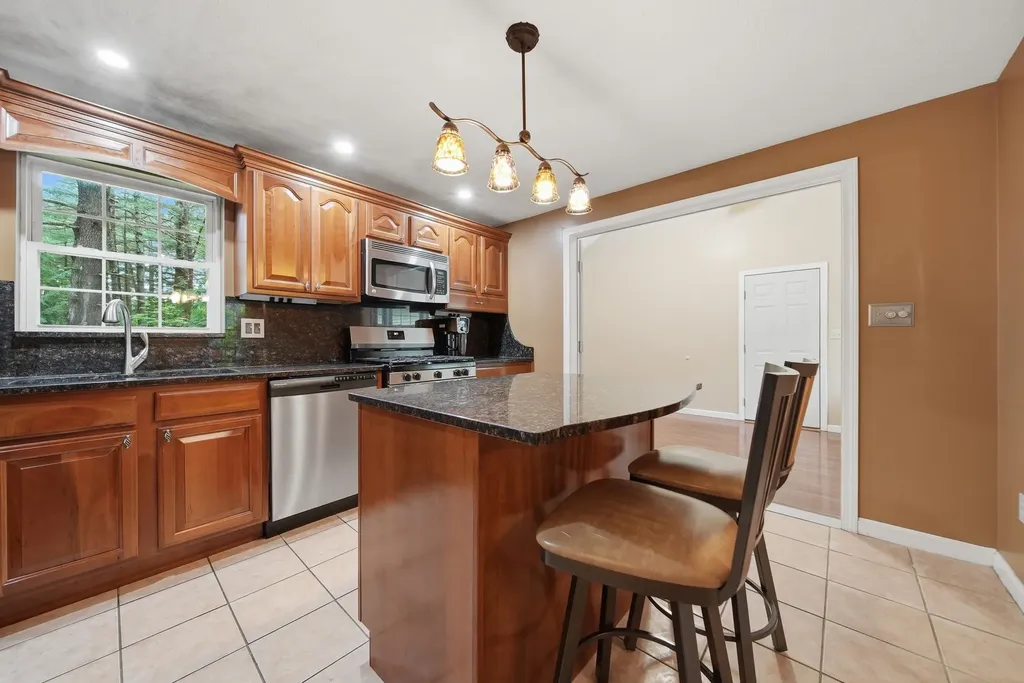 25 Camp Sargent Road Merrimack NH 03054