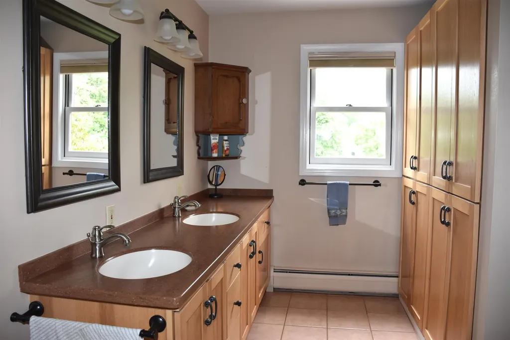 9 Strawberry Lane Barre Town VT 05641