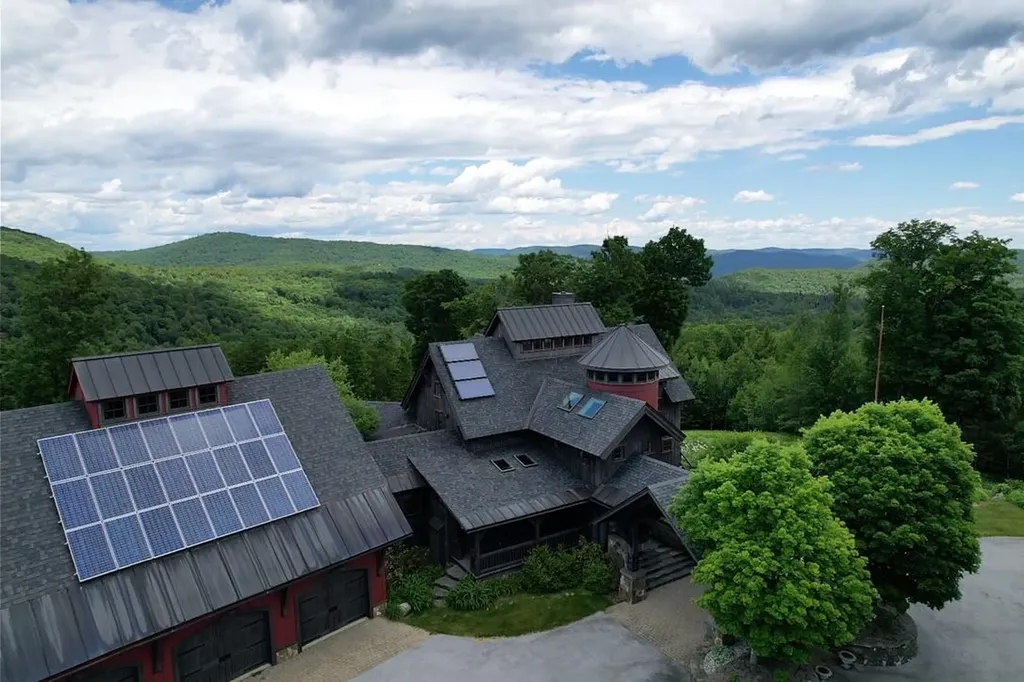 816 Black Bear Road Jamaica VT 05343