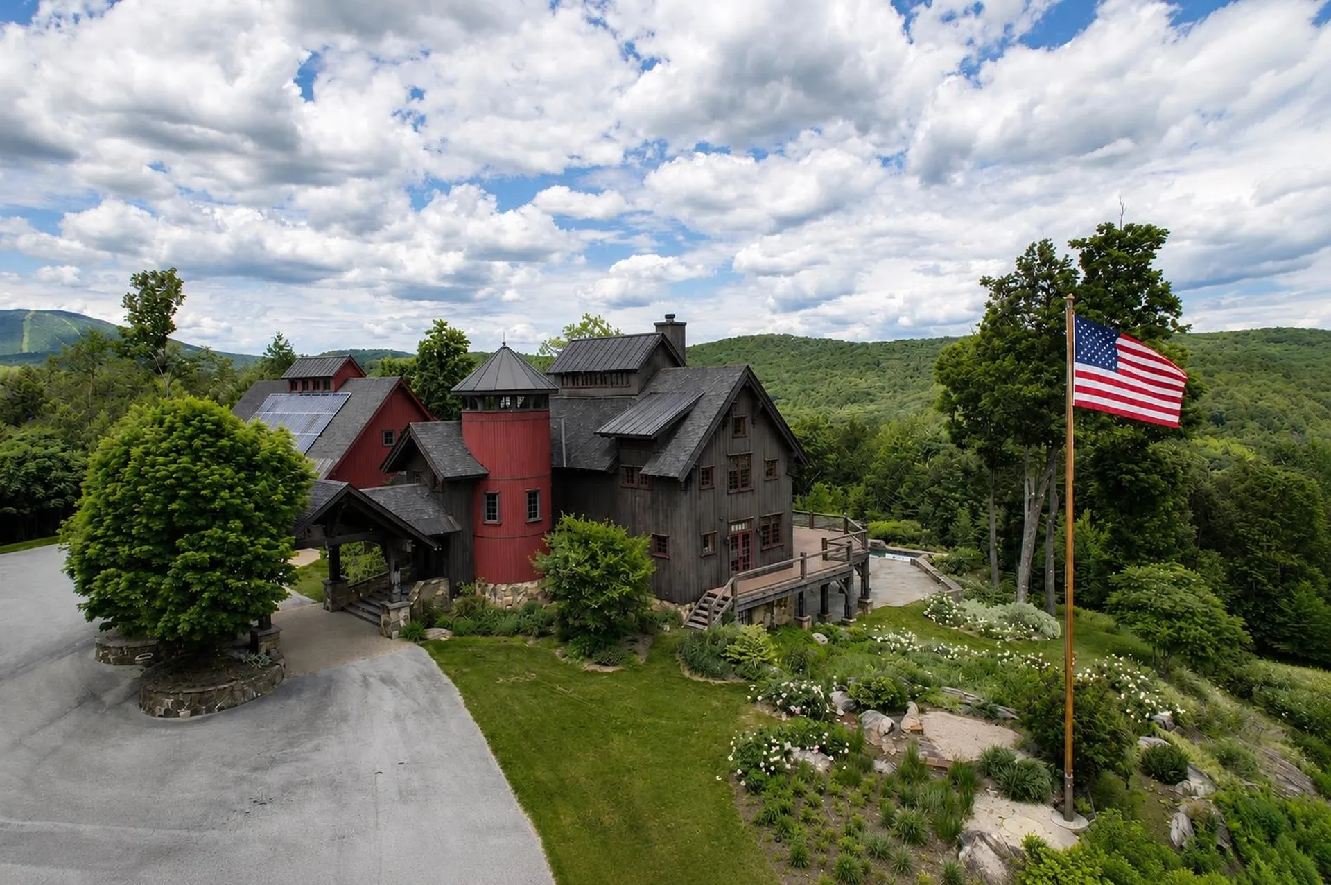 816 Black Bear Road Jamaica VT 05343