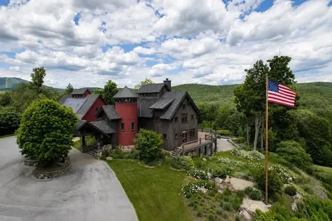 816 Black Bear Road Jamaica VT 05343