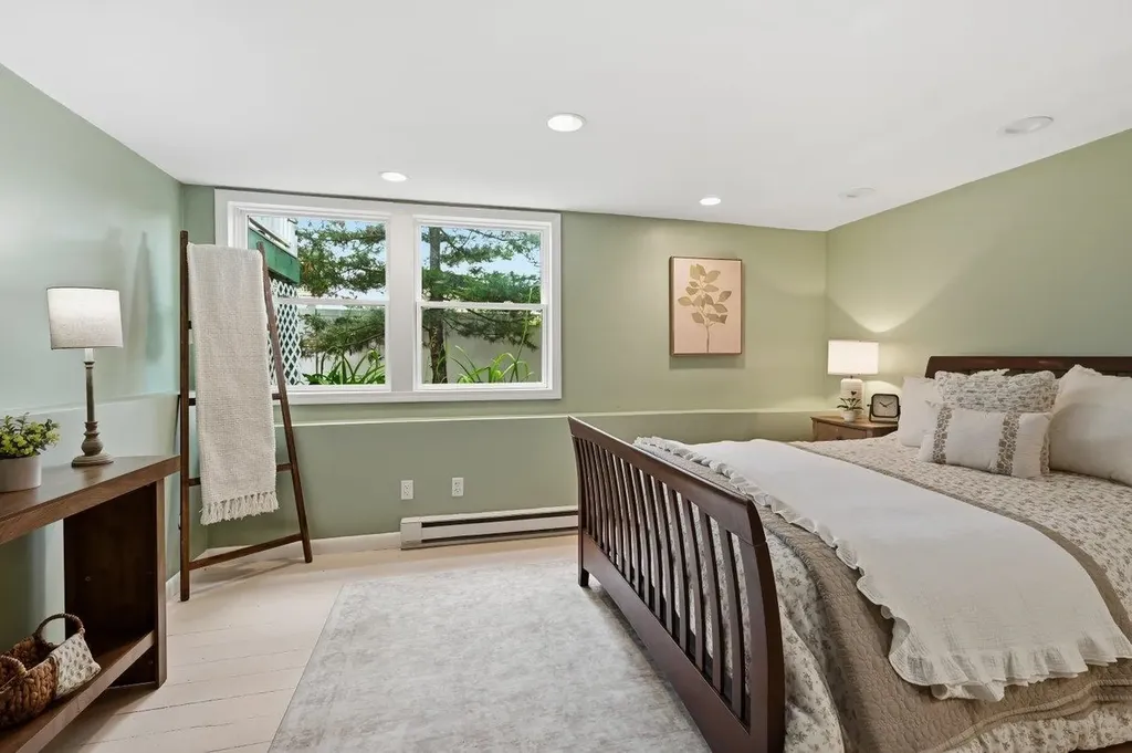 25 Bonair Avenue Hampton NH 03842