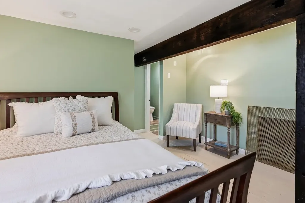 25 Bonair Avenue Hampton NH 03842