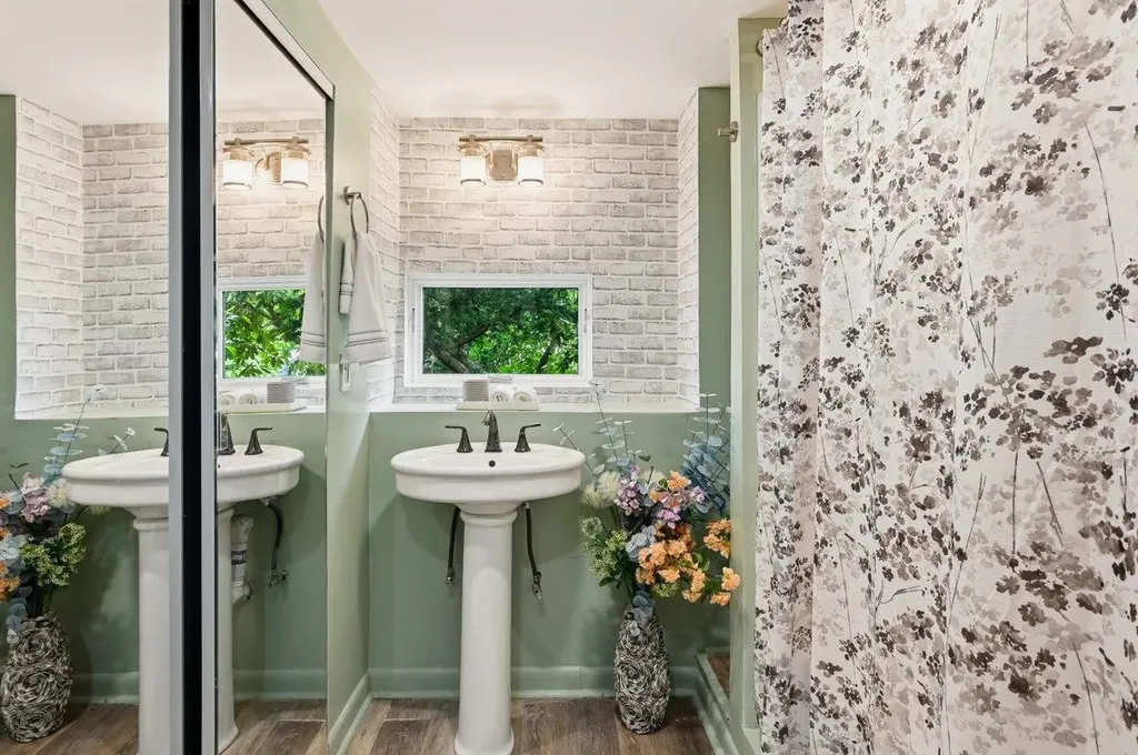 25 Bonair Avenue Hampton NH 03842