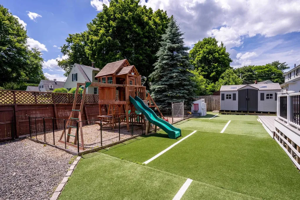 30 Elmview Circle Dover NH 03820