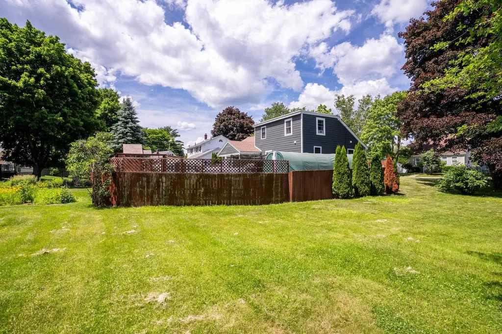 30 Elmview Circle Dover NH 03820