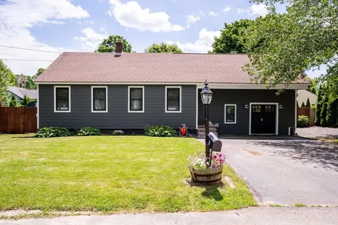 30 Elmview Circle Dover NH 03820