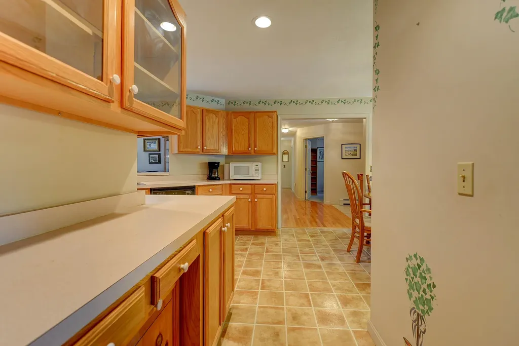 407 Dandiview Road Conway NH 03860