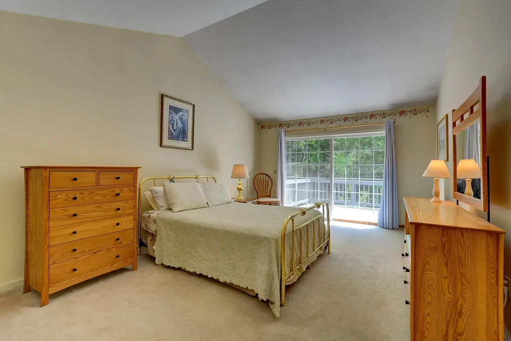 407 Dandiview Road Conway NH 03860