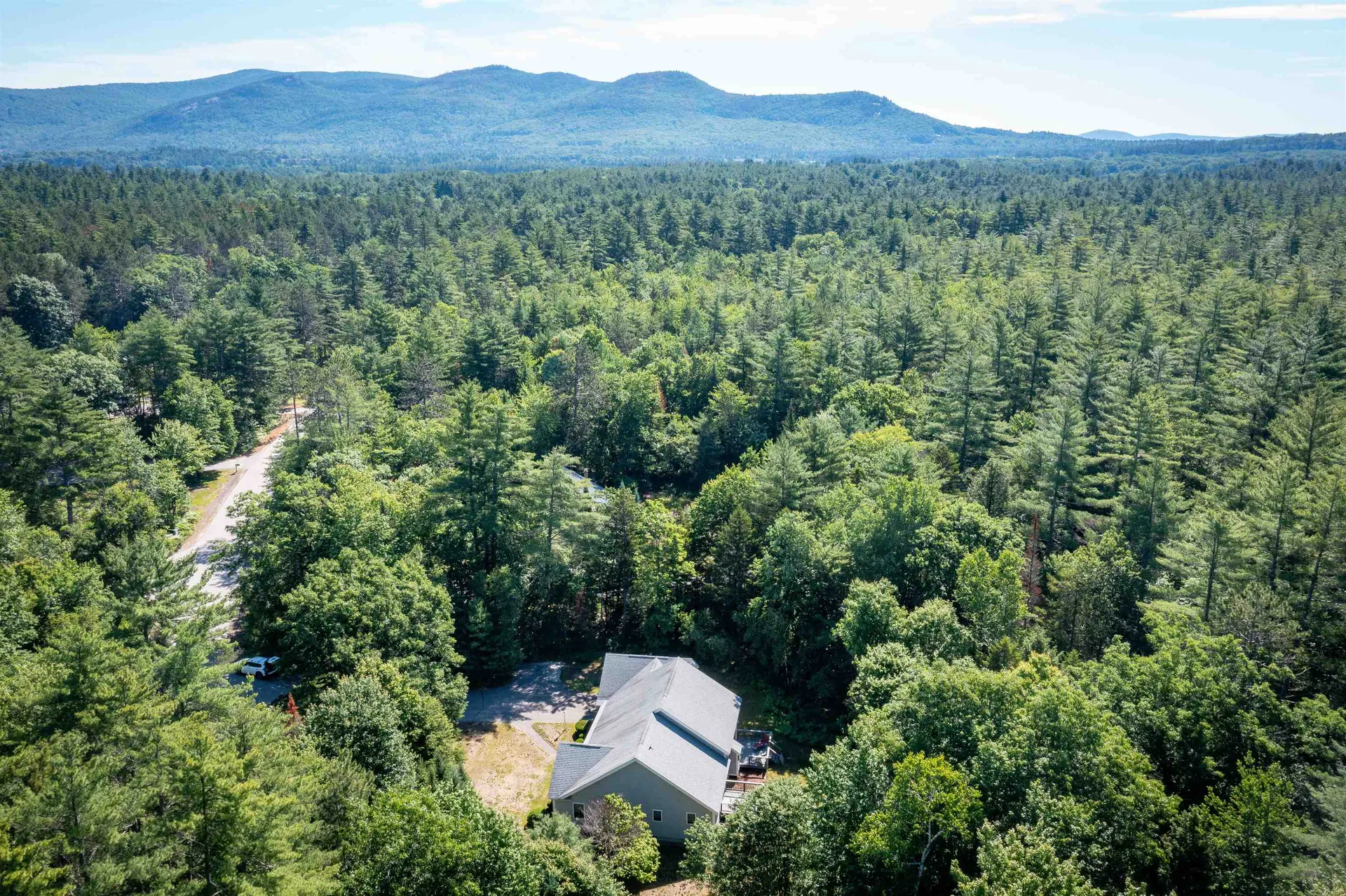 407 Dandiview Road Conway NH 03860