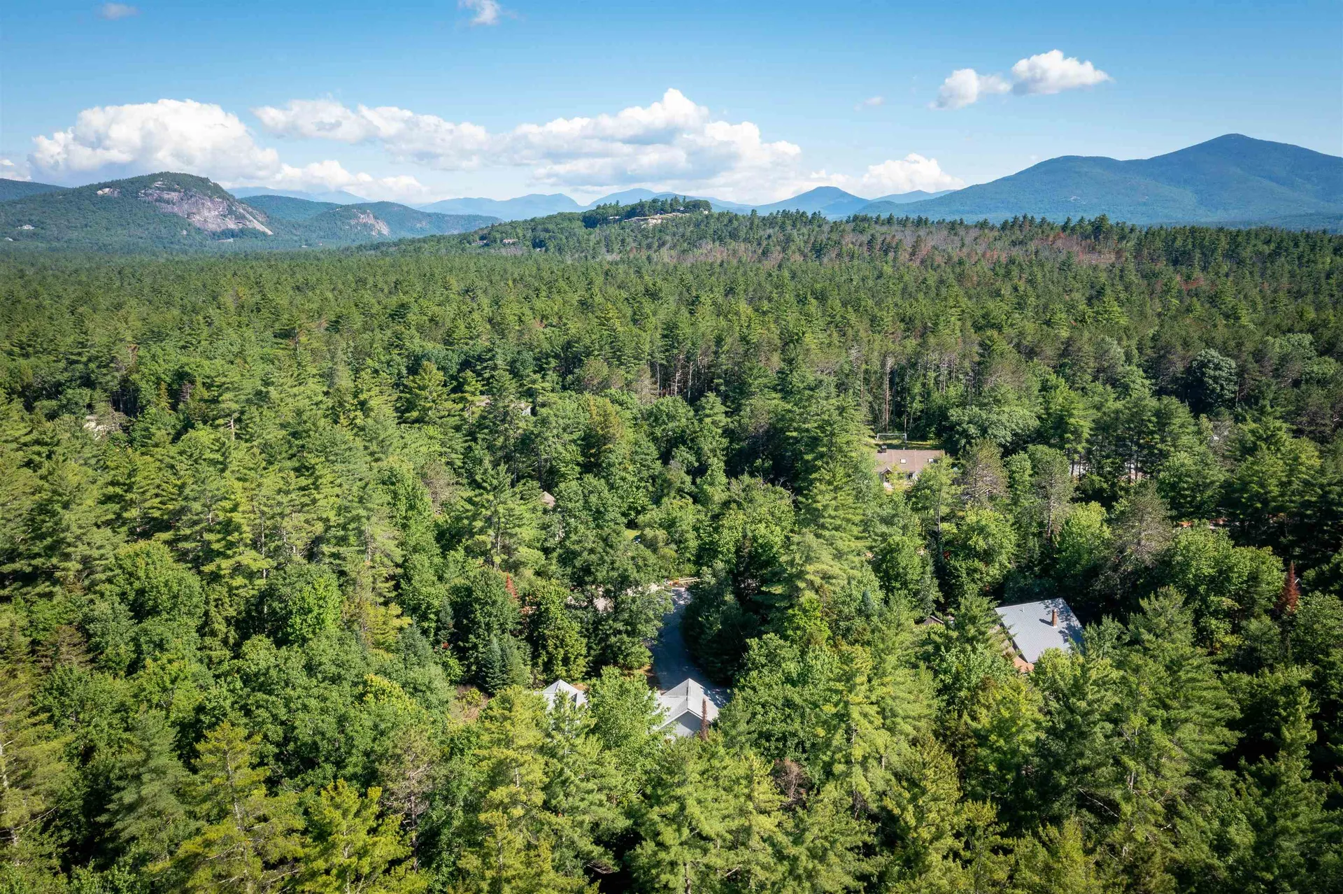 407 Dandiview Road Conway NH 03860