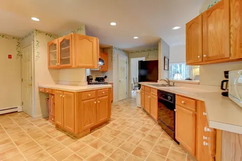 407 Dandiview Road Conway NH 03860