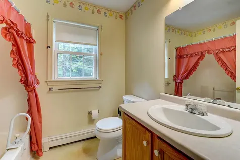 407 Dandiview Road Conway NH 03860