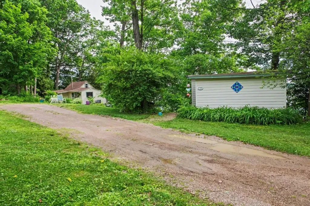 1702 Porters Point Road Colchester VT 05446