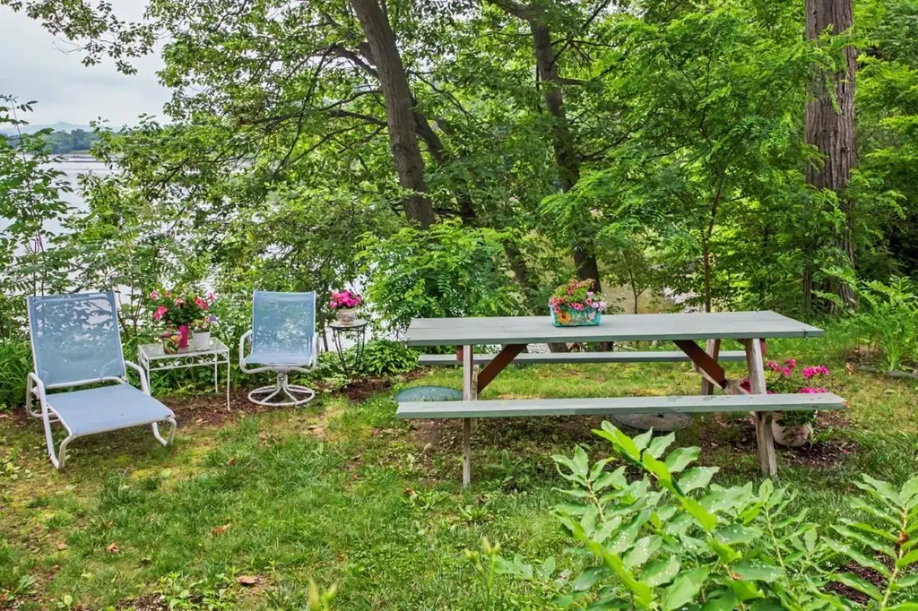 1702 Porters Point Road Colchester VT 05446