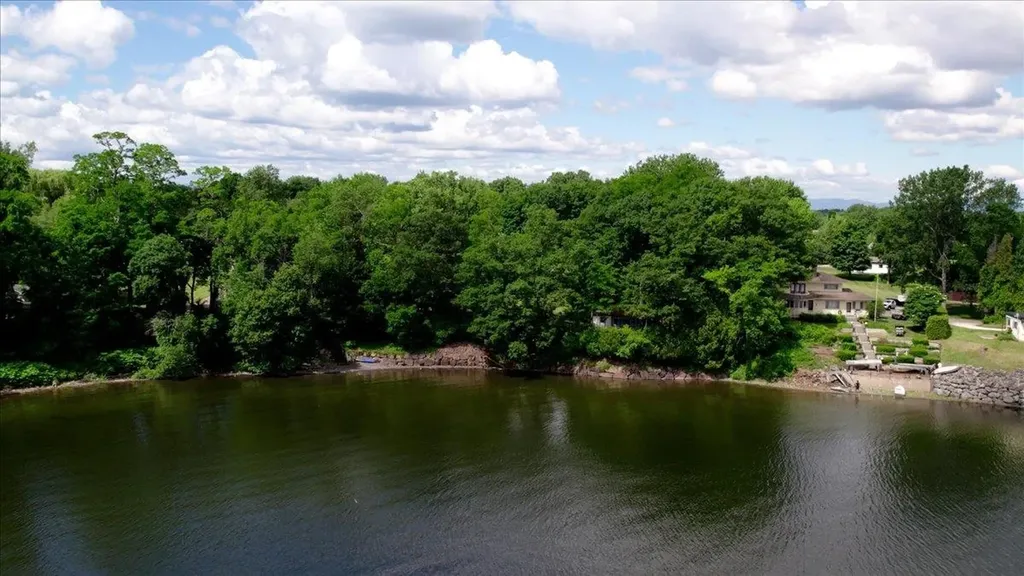 1702 Porters Point Road Colchester VT 05446