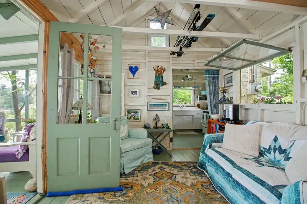 1702 Porters Point Road Colchester VT 05446