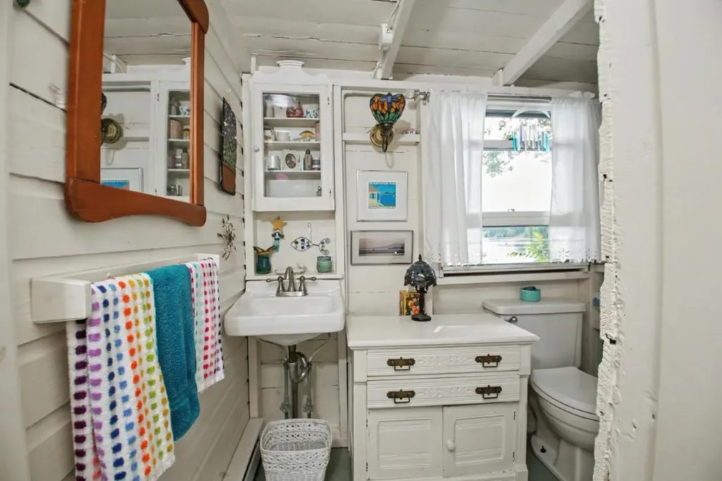1702 Porters Point Road Colchester VT 05446