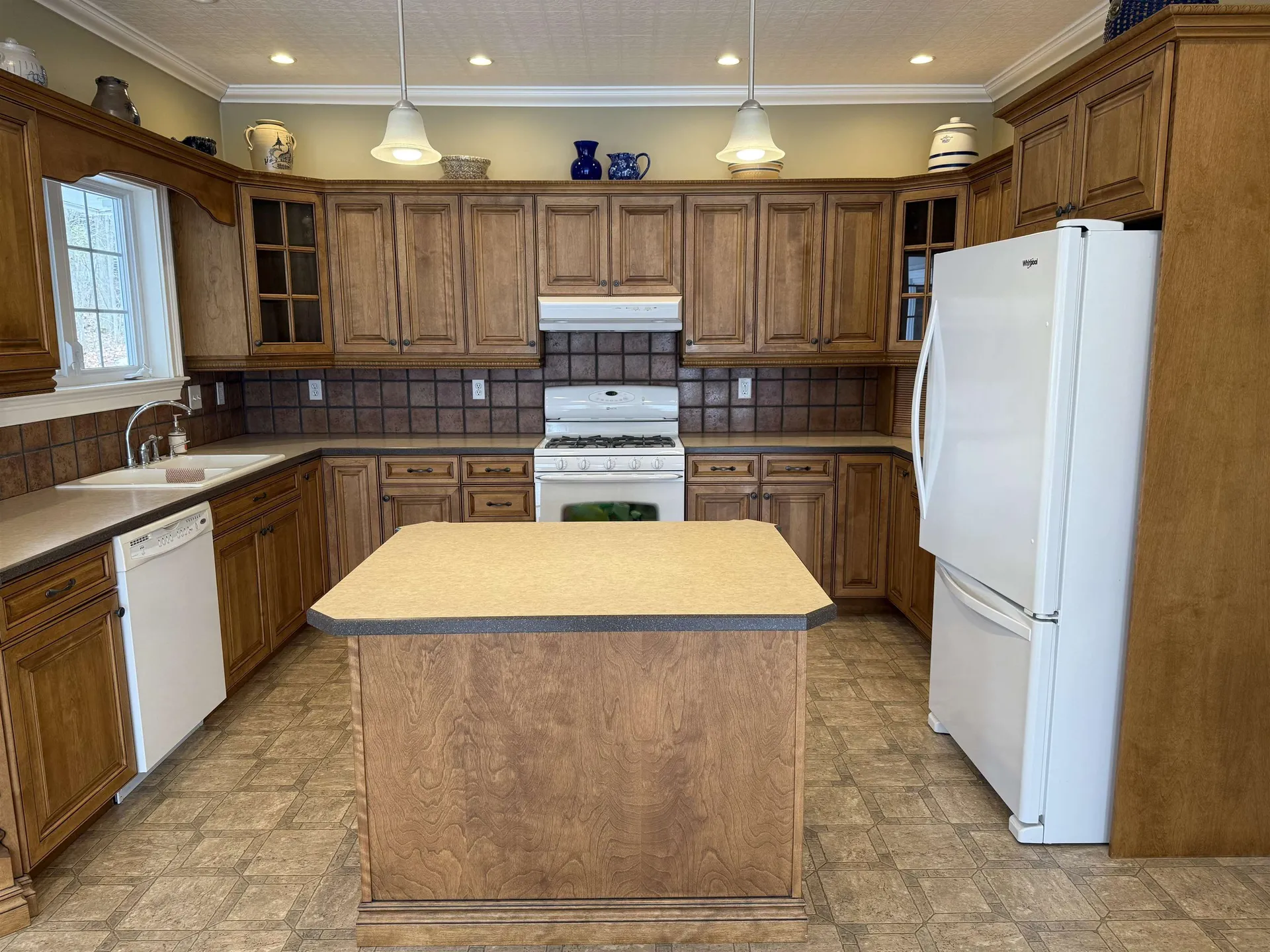 57 Farrants Point Newport City VT 05855