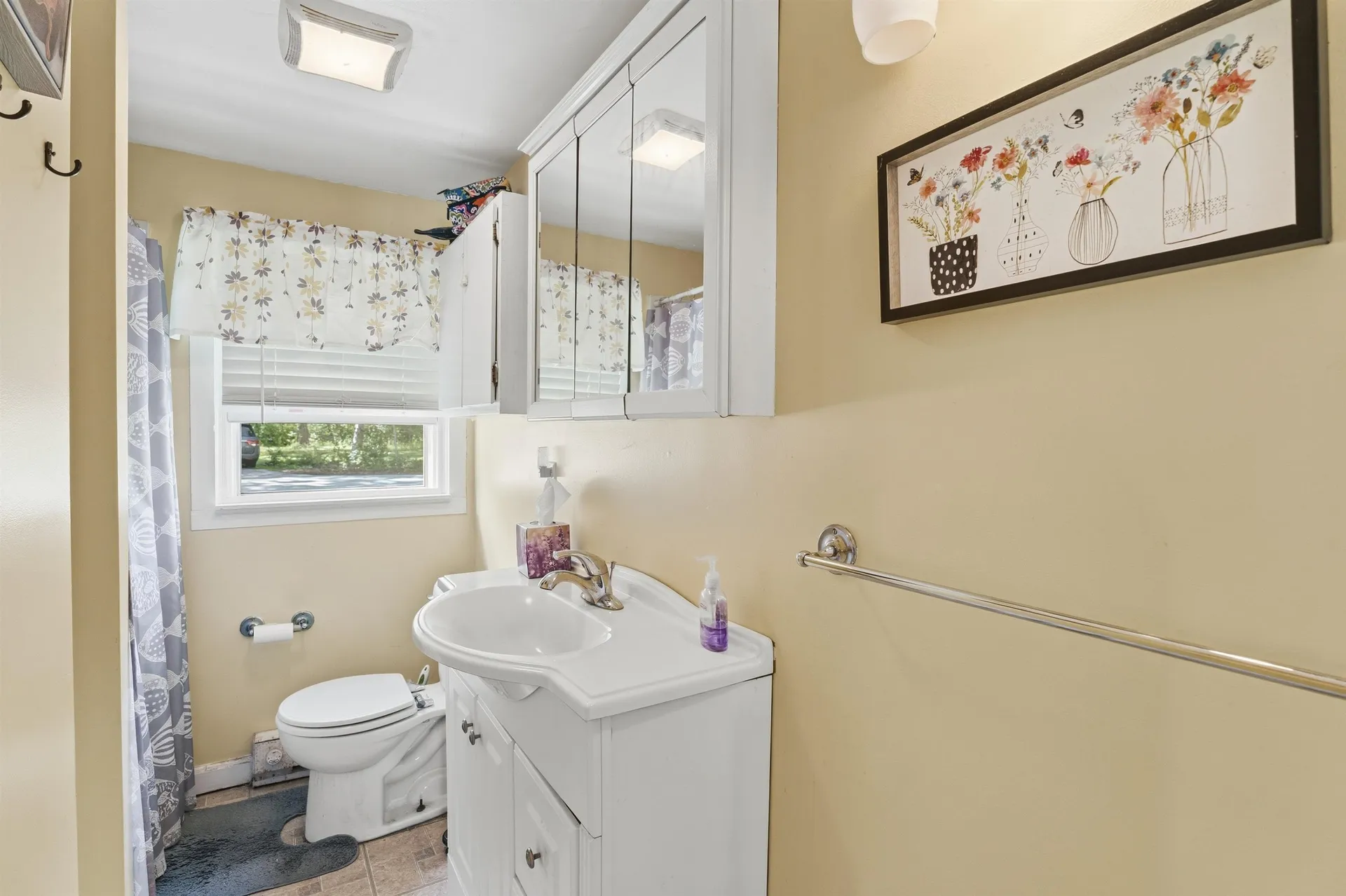 32 N Shore Road Sandown NH 03873