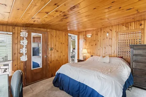 32 N Shore Road Sandown NH 03873