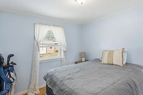 32 N Shore Road Sandown NH 03873